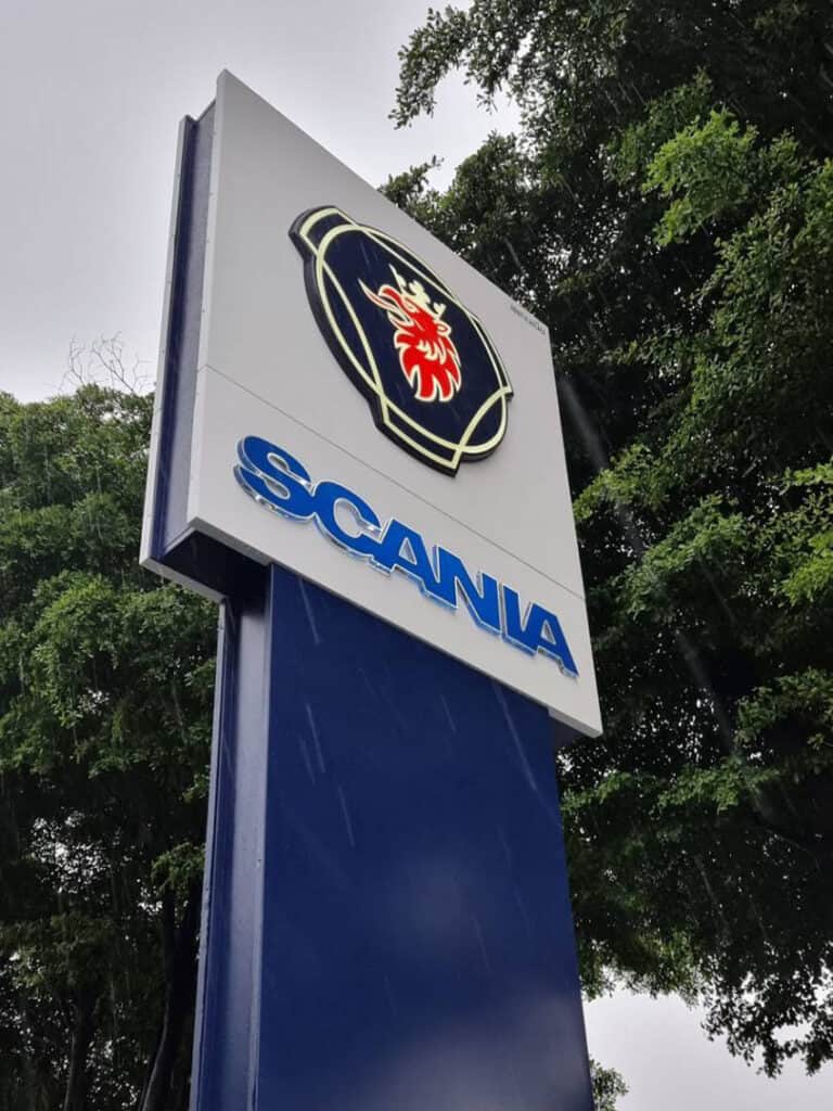 ป้ายทาวเวอร์สวยๆ หน้าอาคารโรงงาน SCANIA