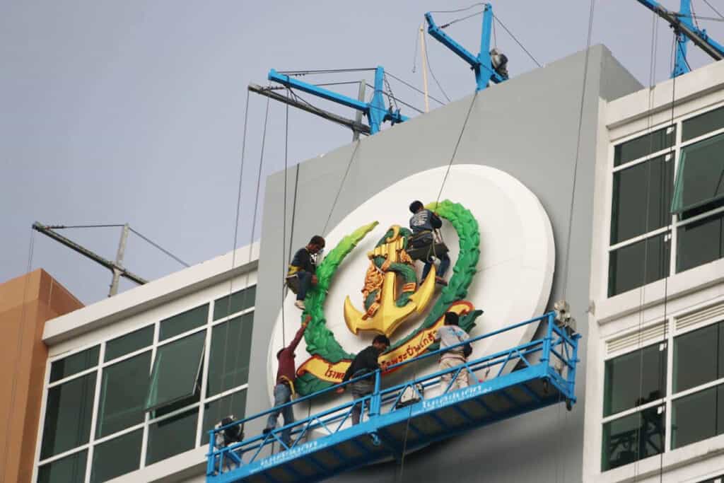 รับทำหุ่นไฟเบอร์กลาส ที่ The Brother Sign สั่งทำได้ทุกรูปแบบ สวยถูกใจราคาไม่แรง