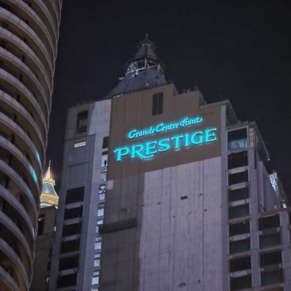 รีวิวผลงานป้าย GCP PRESTIGE ป้ายอาคารสูง อักษรไฟออกหน้าบนอาคารสูง