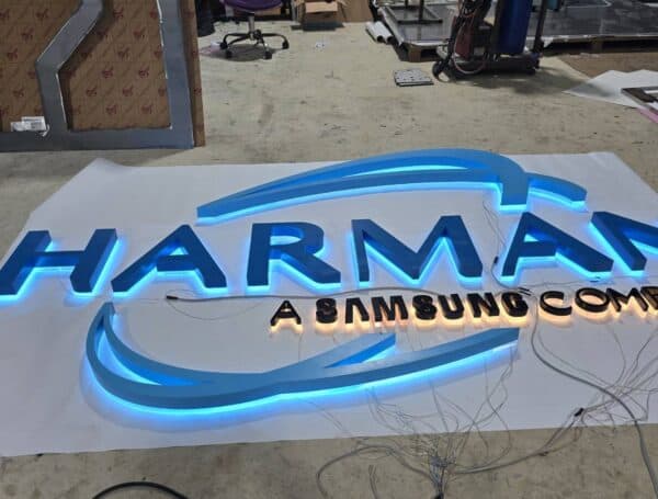 ผลงานออกแบบป้าย HARMAN บริษัทเทคโนโลยีในเครือซัมซุง